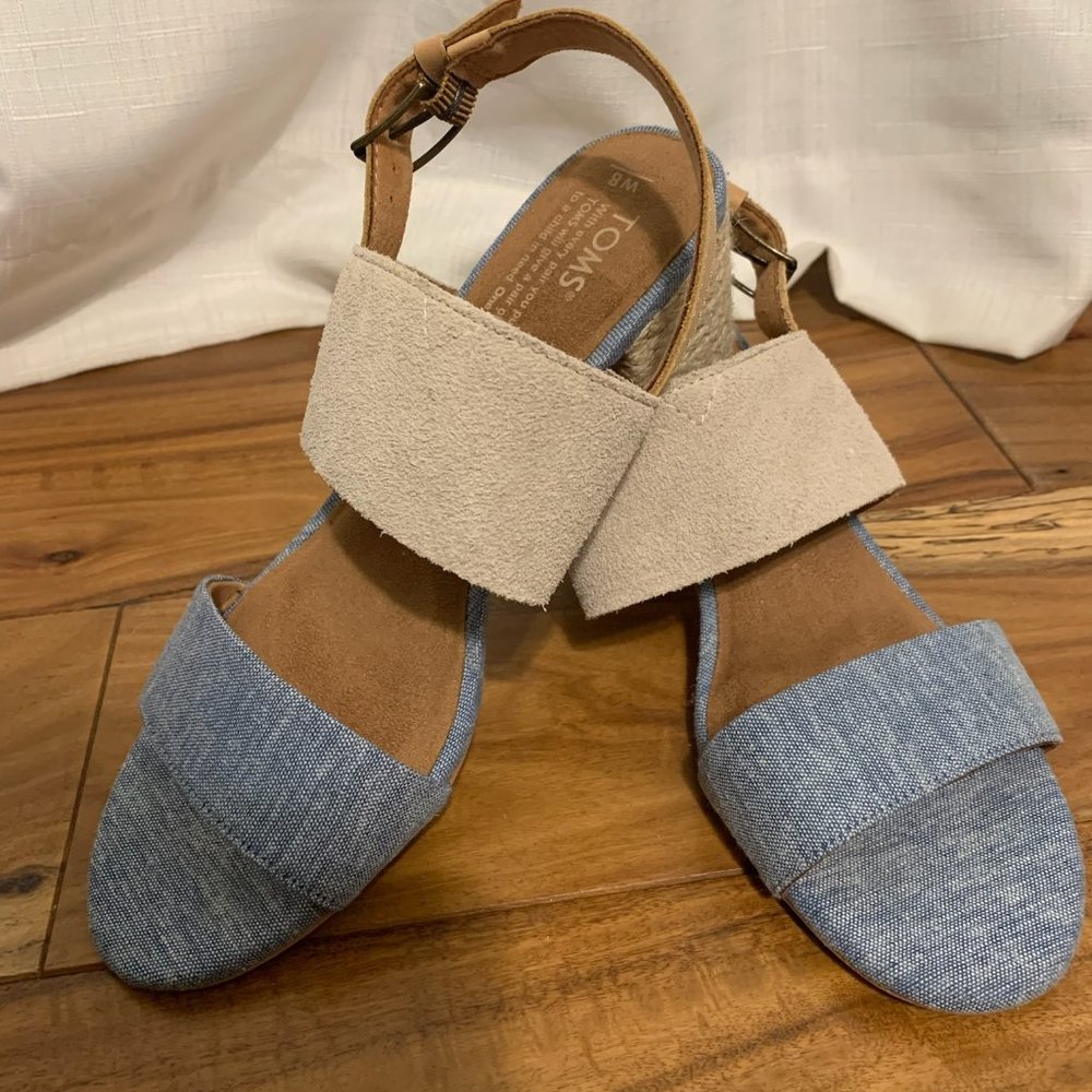 Tom's heels women's size 8